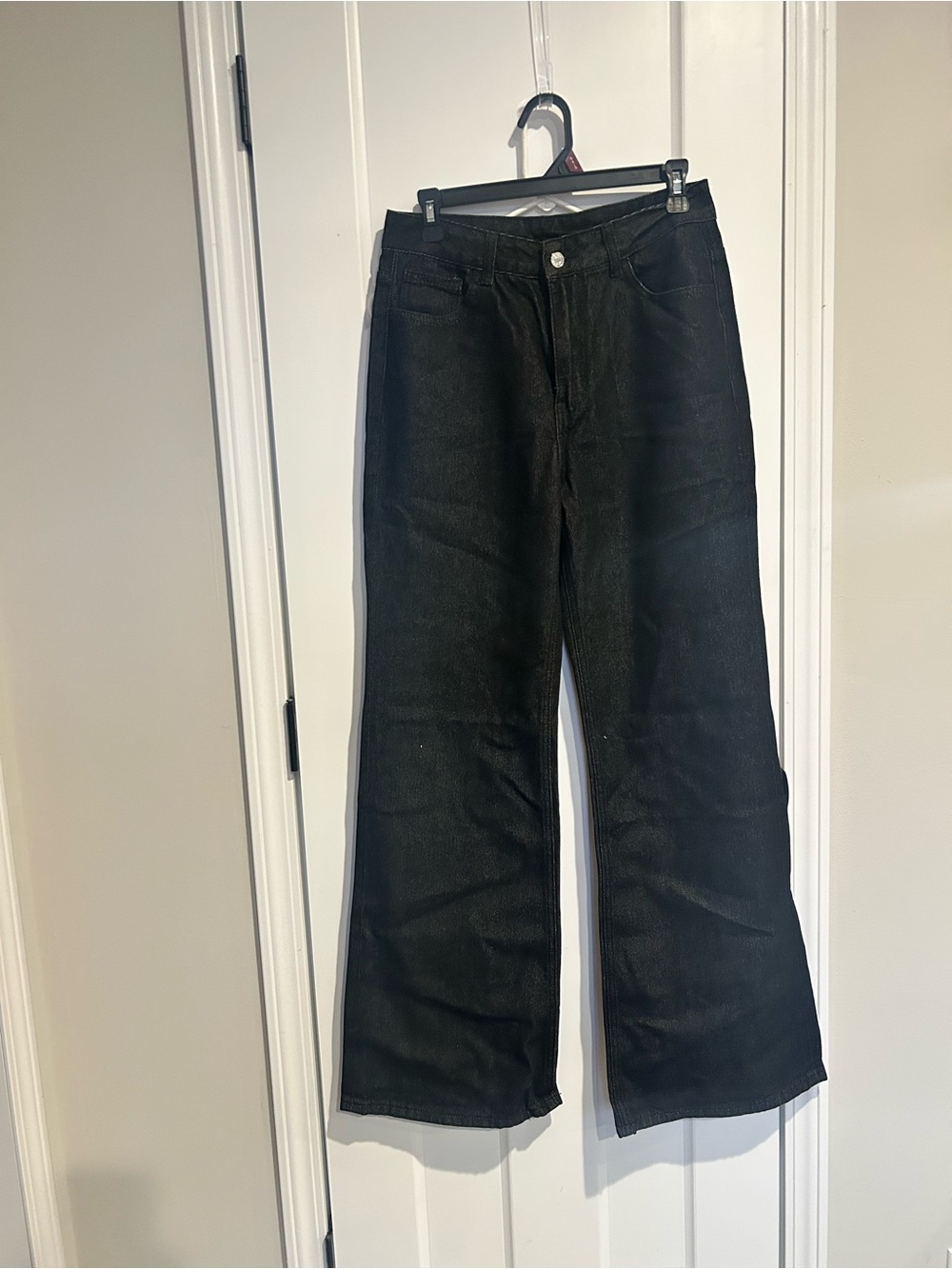 Classic Black Women's Wide-Leg Jeans